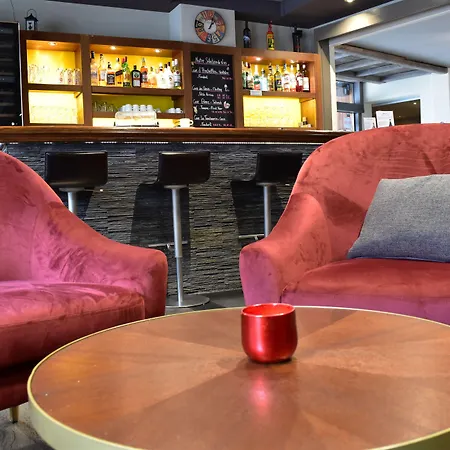 Central, & Lounge Bar 3* Crans-Montana