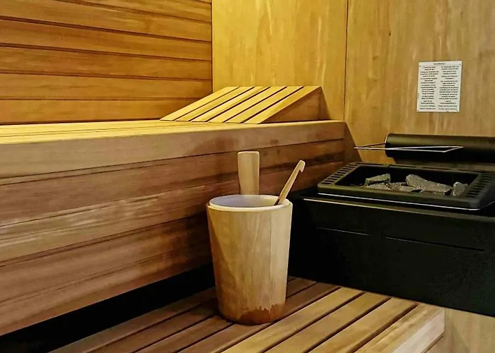 Central, & Lounge Bar Crans-Montana