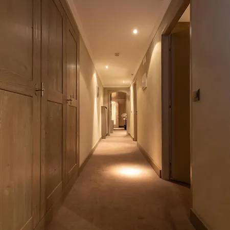 Ξενοδοχείο Central, & Lounge Bar Κρανς Μοντάνα