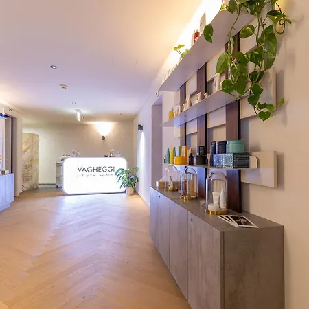 Central, & Lounge Bar Otel Crans-Montana