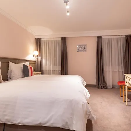 Szálloda Central, & Lounge Bar 3*