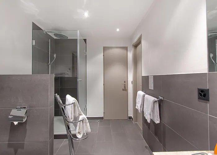 Central, & Lounge Bar 3* Crans-Montana