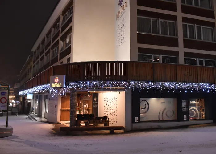 Central, & Lounge Bar Crans-Montana