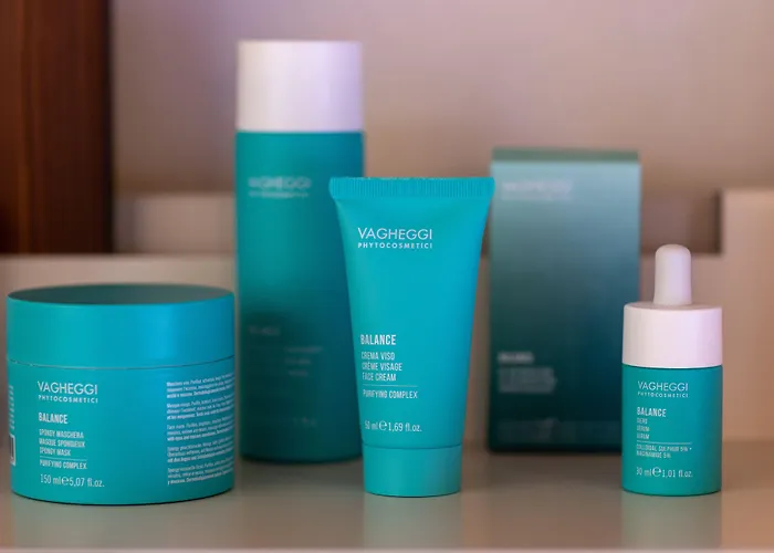 Hotel Central, & Lounge Bar