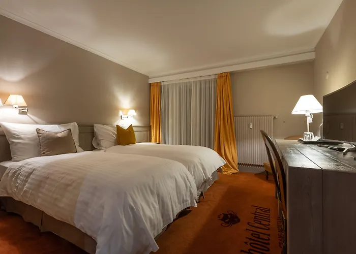 Hotel Central, & Lounge Bar 3*